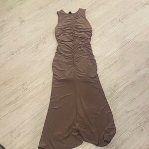 Cute midi bodycon halogen dress with ruching